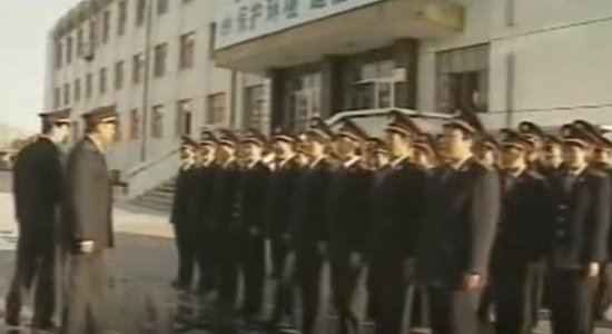 成功塑造了一位严格执法